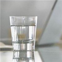 一杯水的图片跟文字