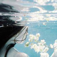 一杯水的图片跟文字