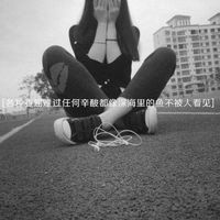 女生头像黑白戴帽子