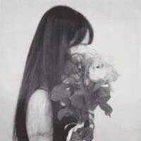微信头像女黑白侧面