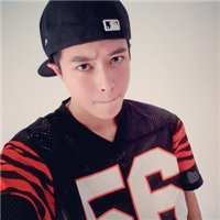 帅哥网红图片