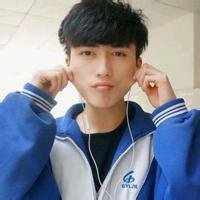 校园帅哥照片穿校服