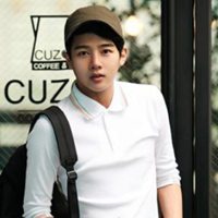 校园帅哥照片穿校服