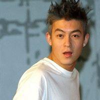 现实帅哥真人头像下载使用