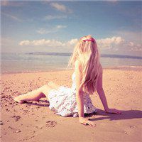 头像女生简单气质欧美