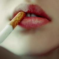 性感红唇不露脸微信头像