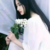 捧花女头像小清新