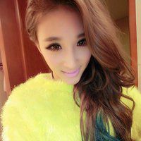 个性女生图片简单气质