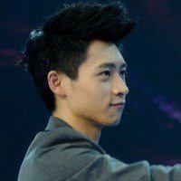 个性微信头像男魏晨