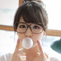 萌萌哒嘟嘟嘴小女孩图片可爱