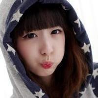 萌萌哒嘟嘟嘴小女孩图片可爱