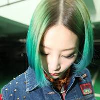超拽时尚的原宿风女生头像_此女子未十八