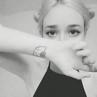 微信非主流黑白色大牌气质头像 极美的女子