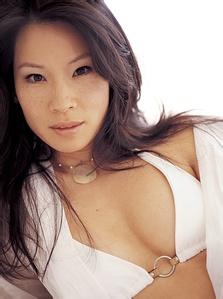 经常换头像的女人性格 男人经常换微信头像