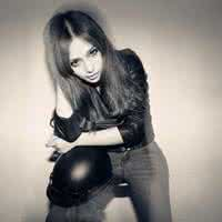 闺蜜头像黑白两张带字 非主流闺蜜头像