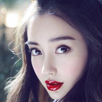 杨颖angelababy《时尚芭莎》微信头像图片