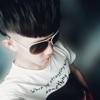 戴眼镜男生头像 卡通头像男生戴眼镜