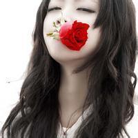 带花上半身女头像 微信女生侧脸带花头像