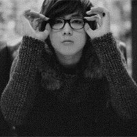 盛风盛雨盛欢笑 韩系帅哥头像