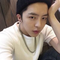 帅气的男生的最新的头像