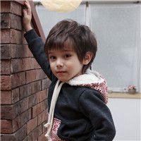 小帅哥