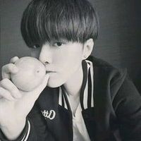 微信帅气的简单男生头像