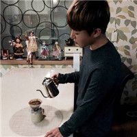 男生简单的微信清新头像