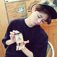 简单的小清新男生头像