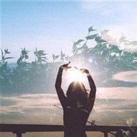 眼眸头像女 白色眼眸装满你头像