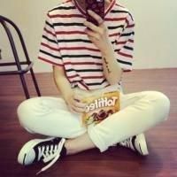 个性的简约男生半身头像