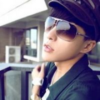 帅气的韩系微信男生头像