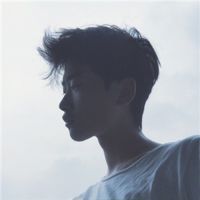 最新的男生微信帅气头像