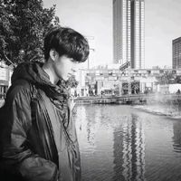 黑白男生最新的微信头像