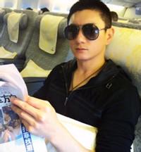 微信头像眼镜男成熟 斯文眼镜成熟男头像