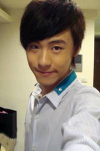 刘锐微信头像 车 刘锐微信简约清新头像