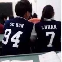 个性另类的男女生的背影头像 个性另类的男女生的背影头像