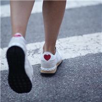 简约足部微信头像