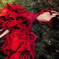 红色裙子的微信头像女生 微信女生裙子半身头像