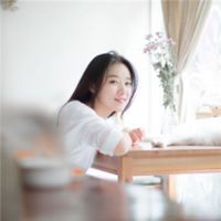 清新简约的女生好看的头像