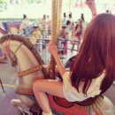 戴帽子女生头像嘻哈 他是神话她是童话我是笑话