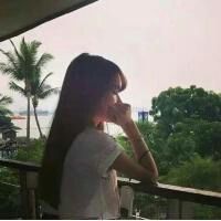 长发女生个性的微信头像