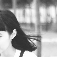 个性的短发的女生微信头像 个性的短发的女生微信头像