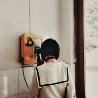 女生个性背影的微信头像