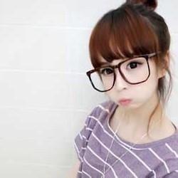 戴眼镜女生的头像 戴眼镜女生头像 戴眼镜女生的头像 戴眼镜女生头像