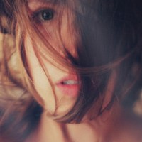 颜值很高的欧美女生高清微信头像