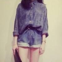 简约的的女生半身头像