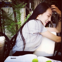 气质的长发美女头像