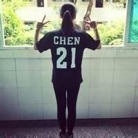 带数字的衣服女生头像 女生带数字头像