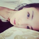 戴帽子女生带字头像 只是我不配再把你拥有 意境