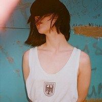 欧美伤感简约的微信头像